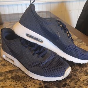 Nike Air Max Tavas Shoes